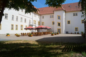 Hotels in Behringen